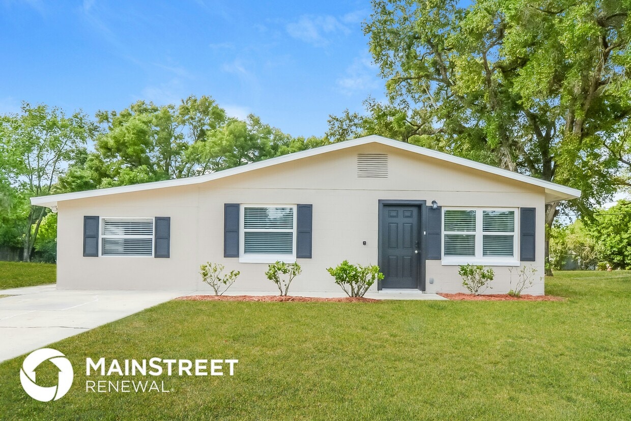 Primary Photo - 1820 Azalea Ln