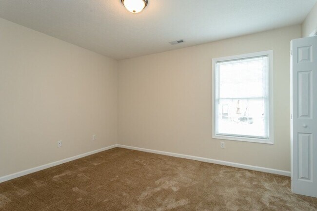 Building Photo - 231 Telluride Dr