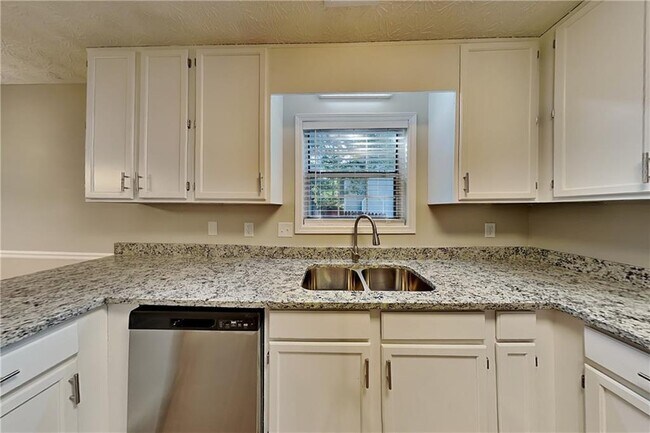 Building Photo - 1254 Parkwood Chase NW