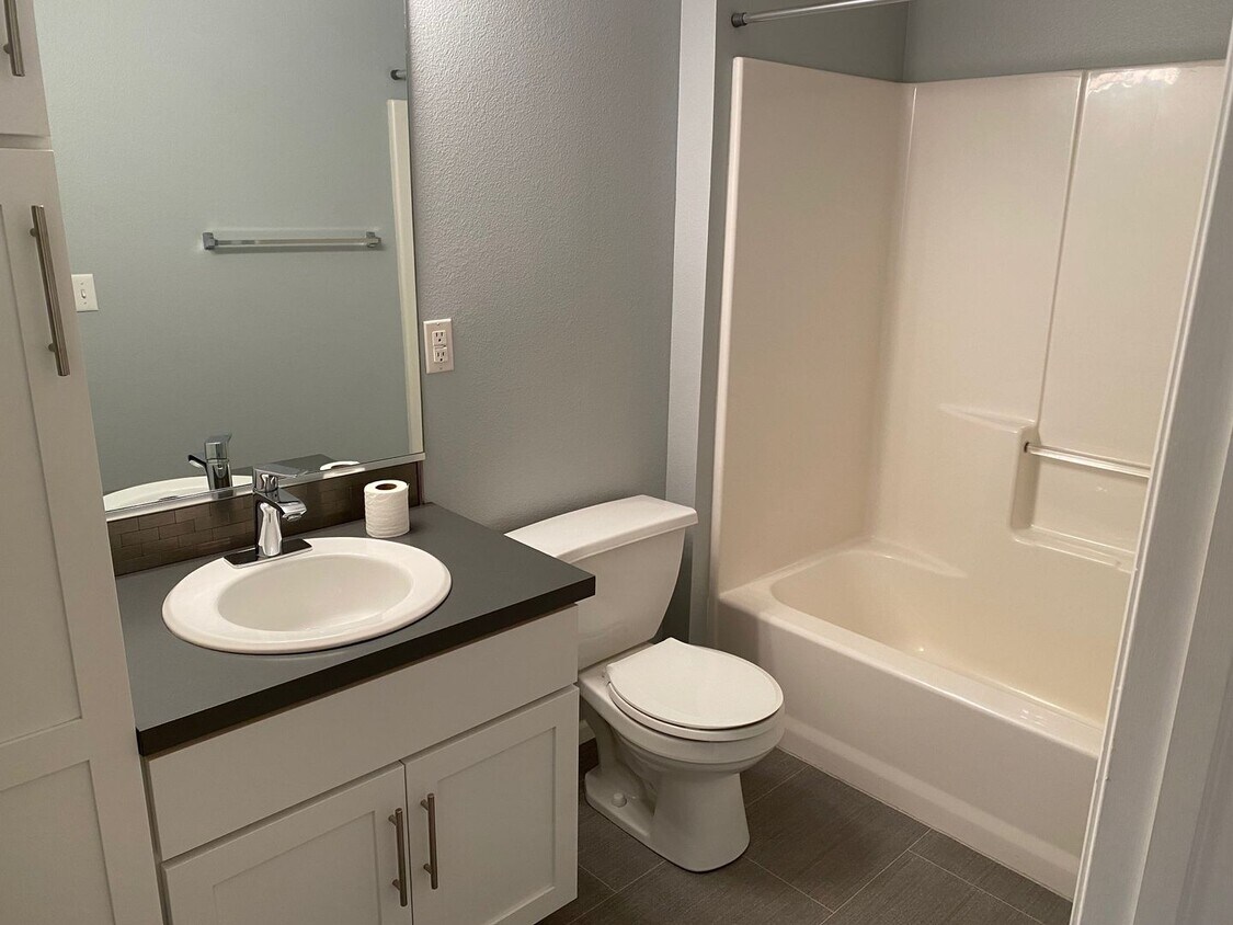 Primary Photo - Beautiful Rolland Moore 2 Bedroom 2 Bath C...