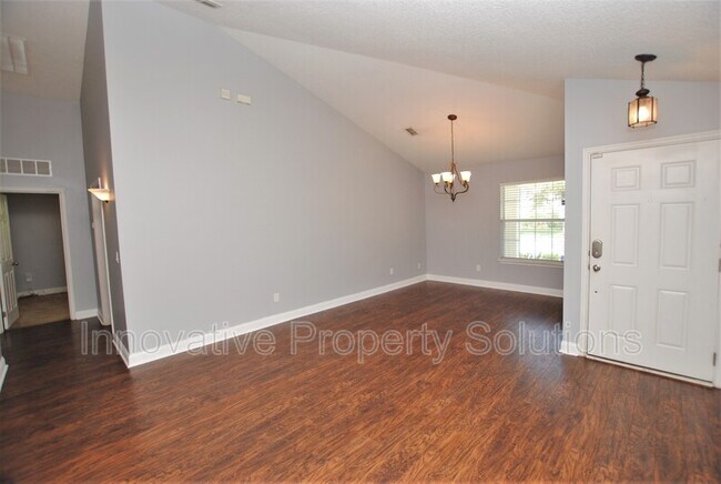 Building Photo - 14507 Falling Waters Dr