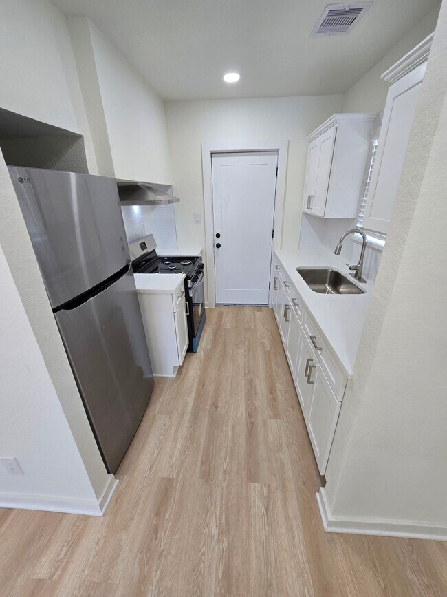 Foto del edificio - 6718 Canal St