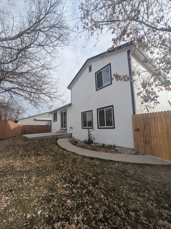 Foto del edificio - 8491 Rabbitbrush Way