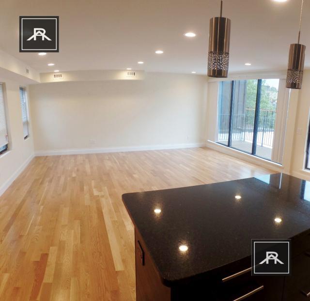 Foto del edificio - 4 bedroom in Brookline MA 02446