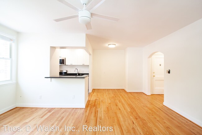 Building Photo - 1 br, 1 bath House - 4000 Beecher St NW #201