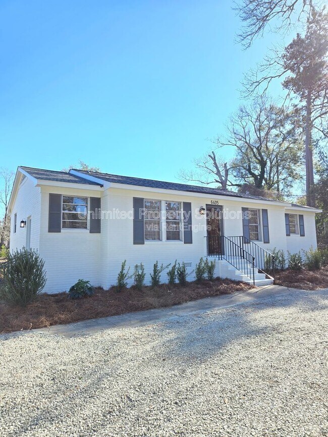 Foto del edificio - 6405 Myrtle Grove Rd