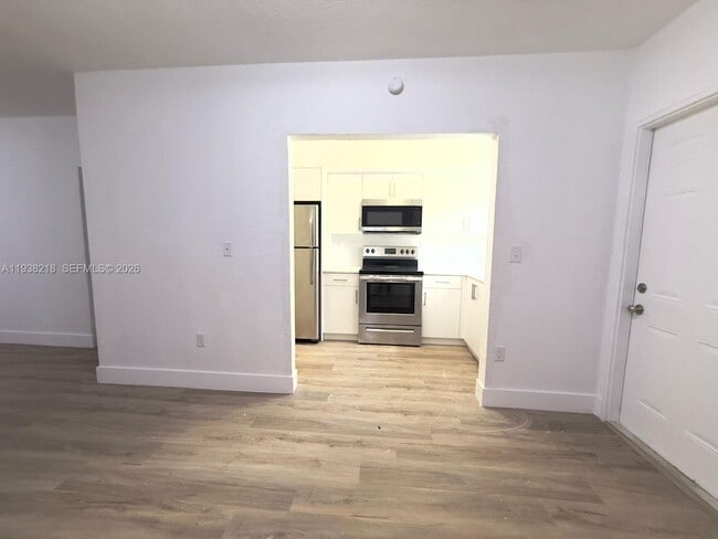 Building Photo - 424 NW 84th St