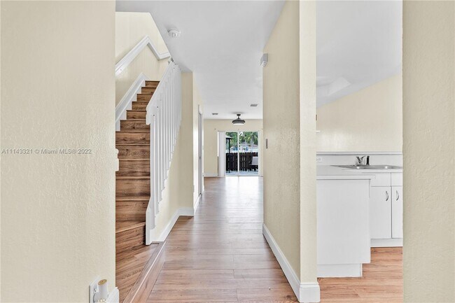 Foto del edificio - 14274 SW 120th Ct