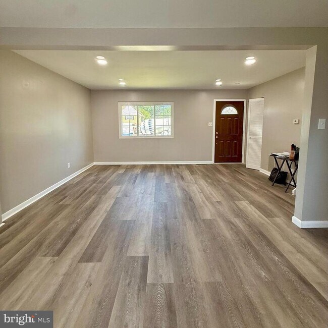 Building Photo - 1109 San Jose Dr
