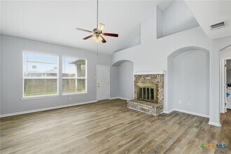 Building Photo - 1102 Briscoe Cove