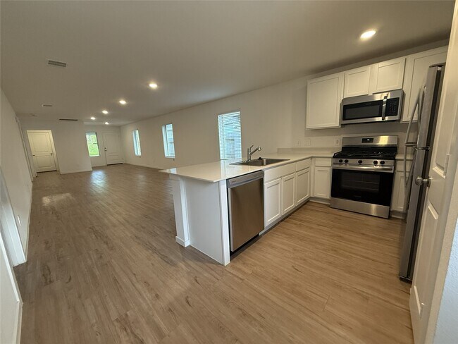 Foto del edificio - 529 Falling Cave Dr