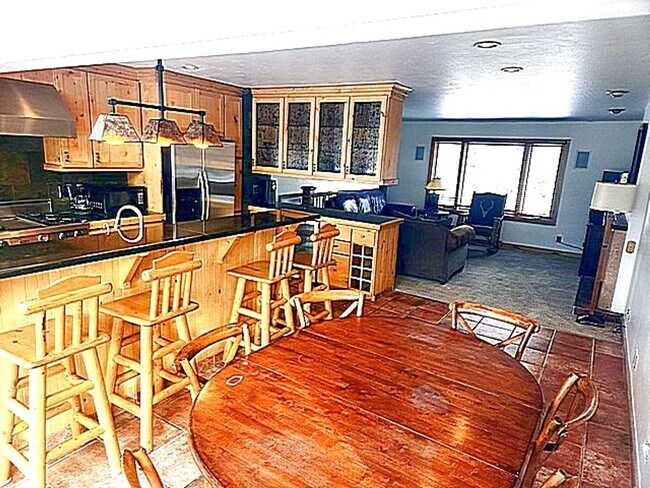 Building Photo - Perfectly Located Family Home
