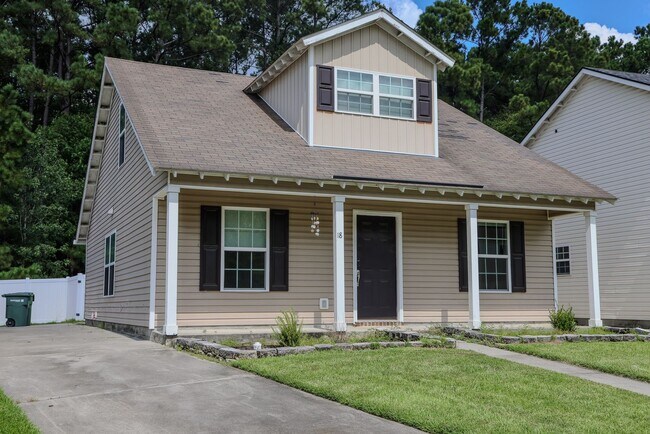 Building Photo - 18 Ristona Dr