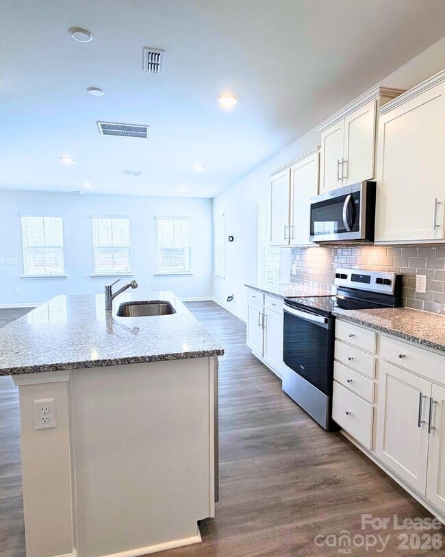 Building Photo - 3636 Pamlico St