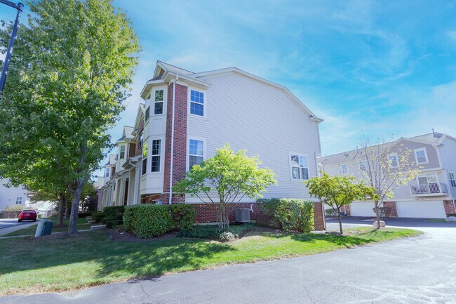 Building Photo - 1759 Dogwood Ln