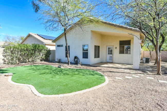 Building Photo - 25020 N 40th Ave