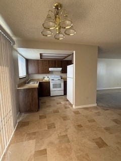 Kitchen - 701 F Pl NE