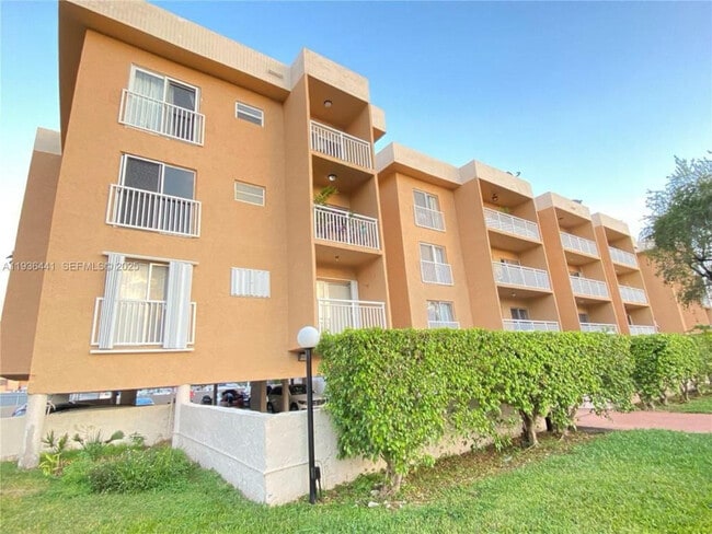 Photo - 17051 NE 35th Ave Apartment