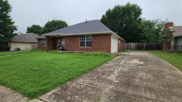 Foto del edificio - 2207 Woodcrest Dr