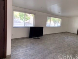 Foto del edificio - 890 N Pepper Ave