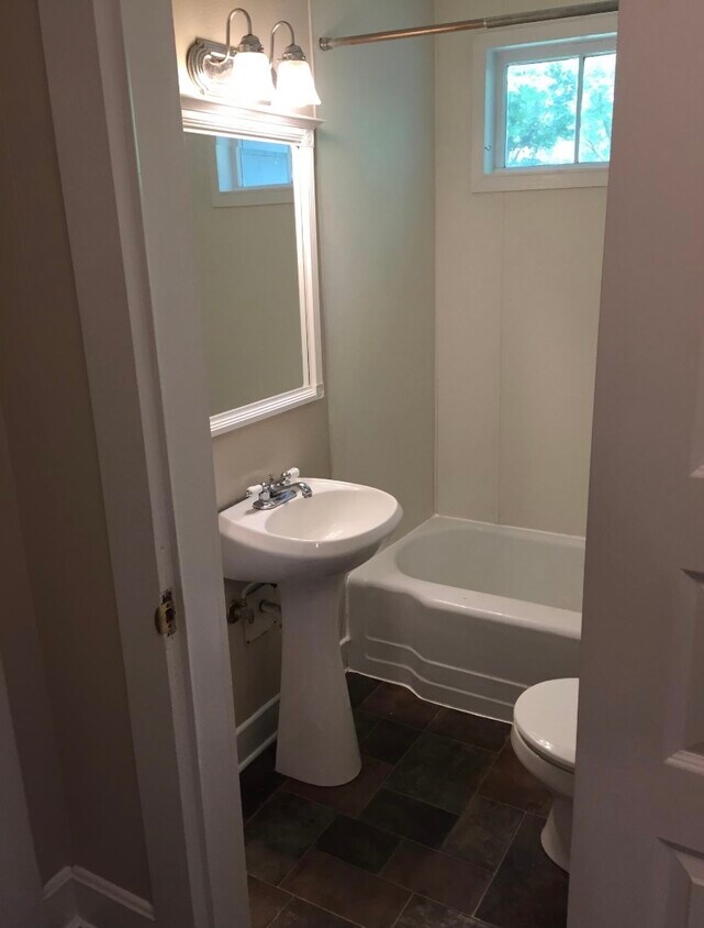 Foto principal - 916 Avenue M