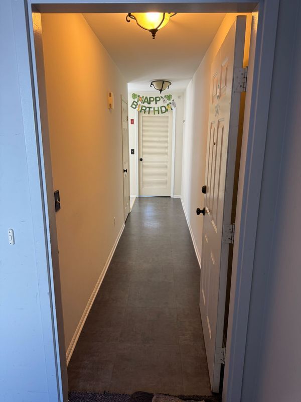 Foto del edificio - 380 Keswick Dr