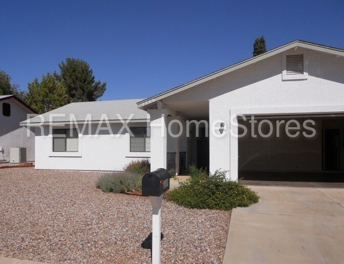 Primary Photo - 3349 Swan Dr