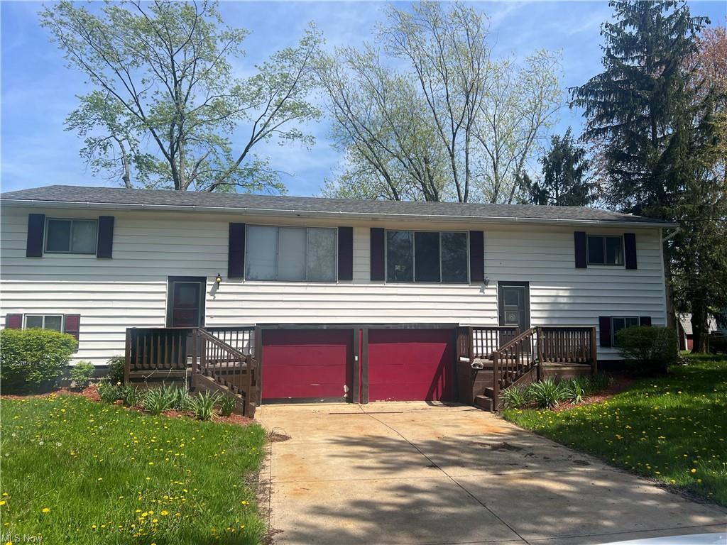 17251 Howe Rd, Strongsville, OH 44136 Room for Rent in Strongsville