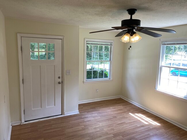 Building Photo - 231 Berea Forest Cir