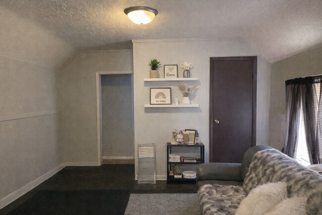 Foto del edificio - 743 7th St NW