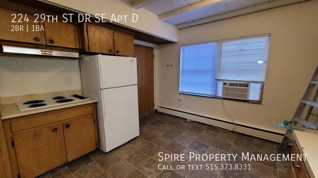 Building Photo - 2bedroom 1 bath Great SE location off 1st ...