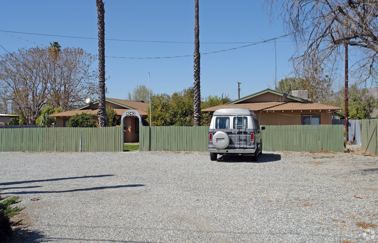 Building Photo - 40412 Mayberry Ave