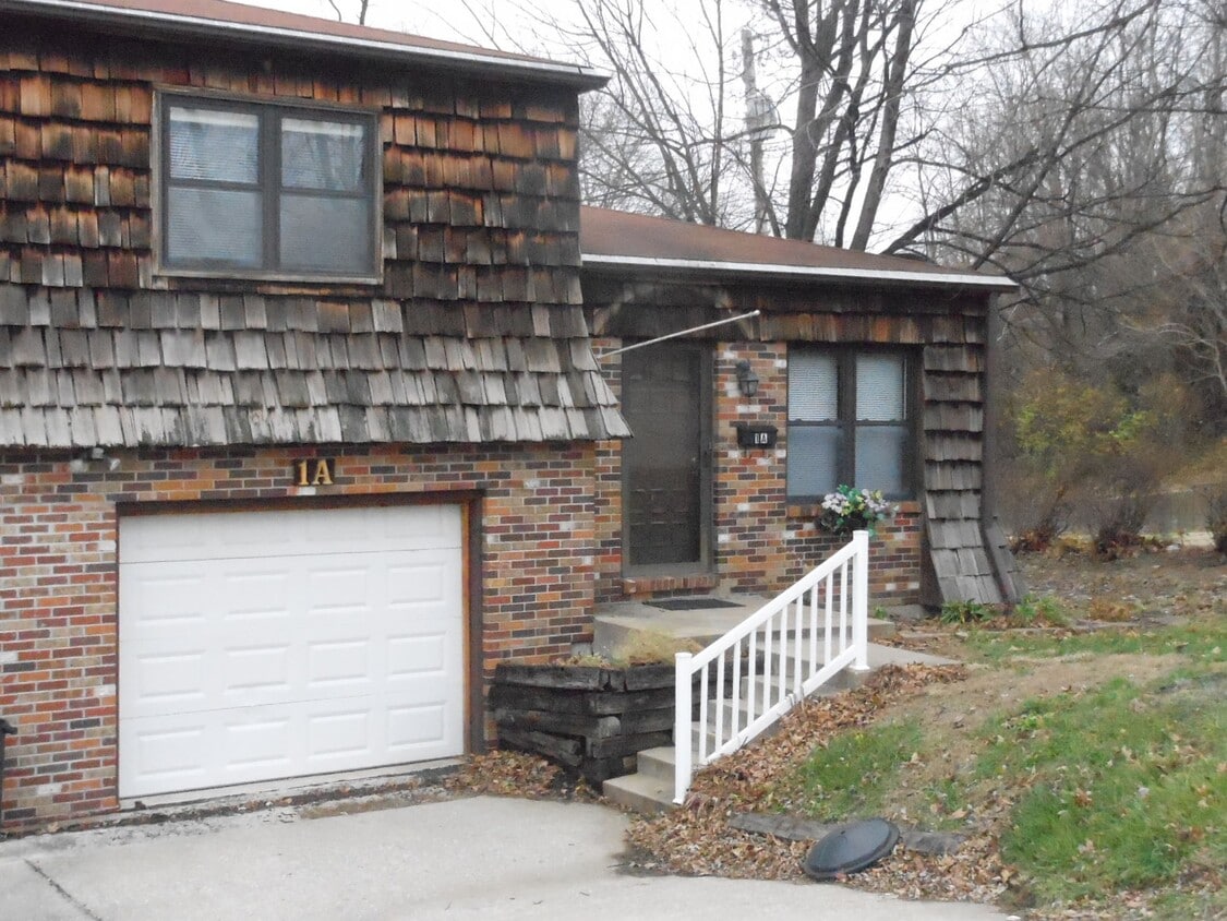 1 Holloway Dr, Collinsville, IL 62234 Townhome Rentals in