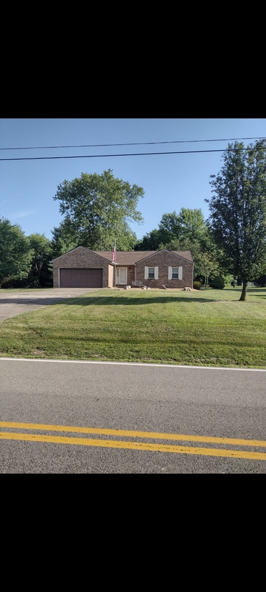 Primary Photo - 2330 Sneakville Rd