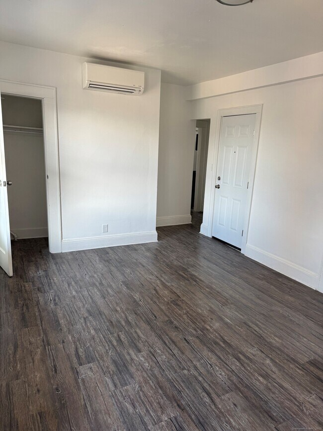 Foto del edificio - 3142 Fairfield Ave