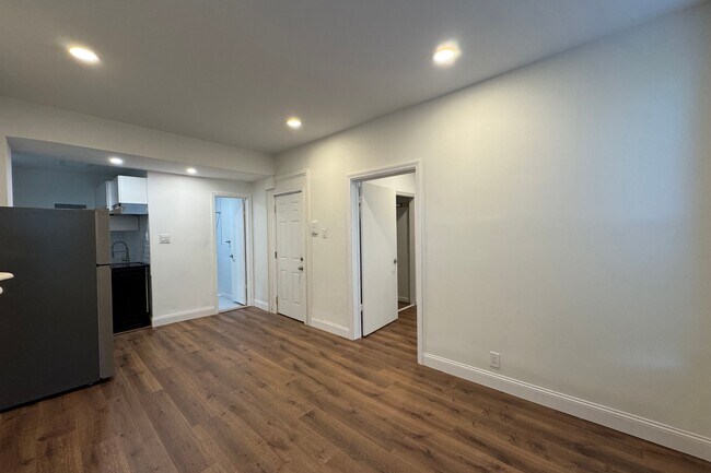 Foto del edificio - 30 E 127th St