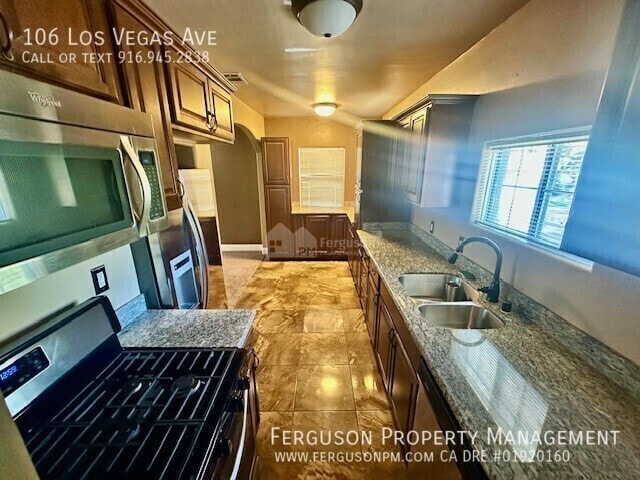 Building Photo - 106 Los Vegas Ave
