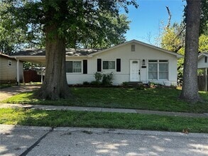 Building Photo - 6705 Lightwood Dr