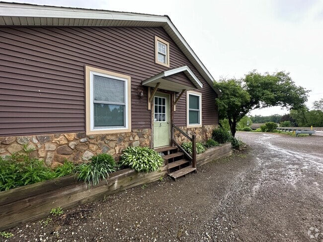 Building Photo - 13993 US-19