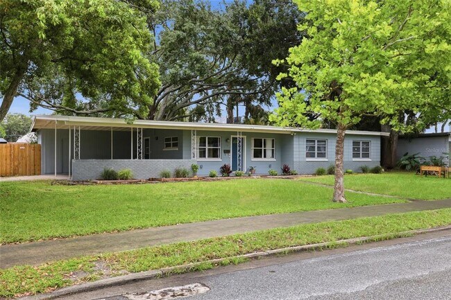 Foto del edificio - 712 Malone Dr