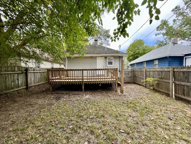 Foto del edificio - Two Bedroom Home in Muskegon