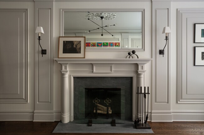 Building Photo - 210 W 90th St