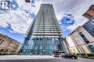 Building Photo - 65 St Mary St