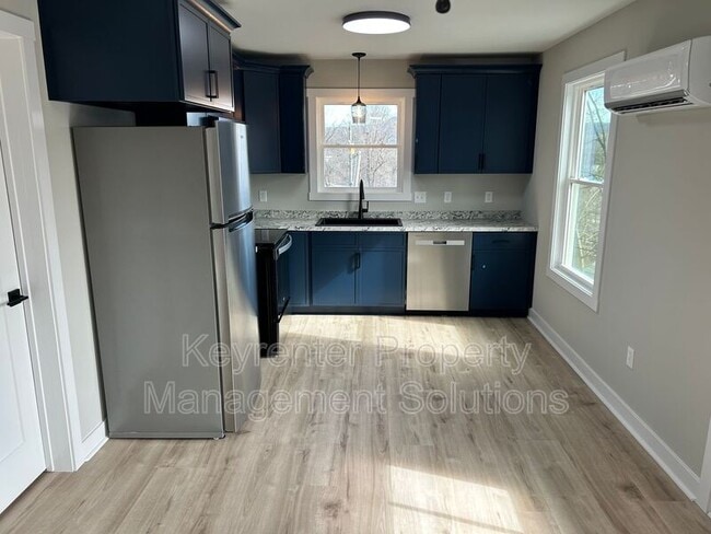 Foto del edificio - 300 Fairview Ave