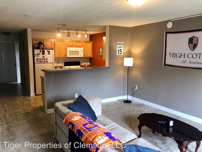 Building Photo - 221 Harts Cove Way