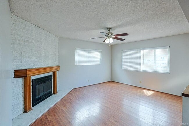 Foto del edificio - 695 N Milford Rd