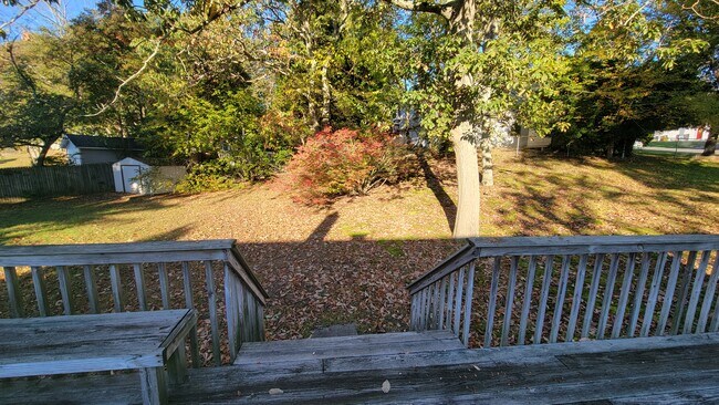 Building Photo - 43 Salem Hill Rd