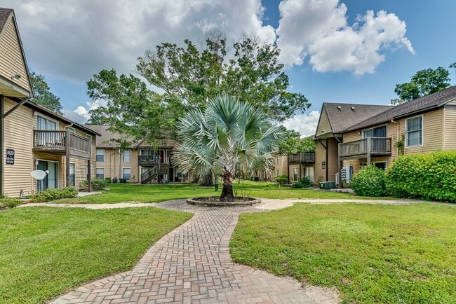 Foto del edificio - Foxcroft Apartments