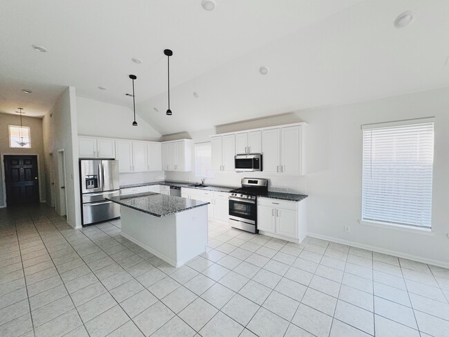 Foto del edificio - 559 Long Beach Bay Dr