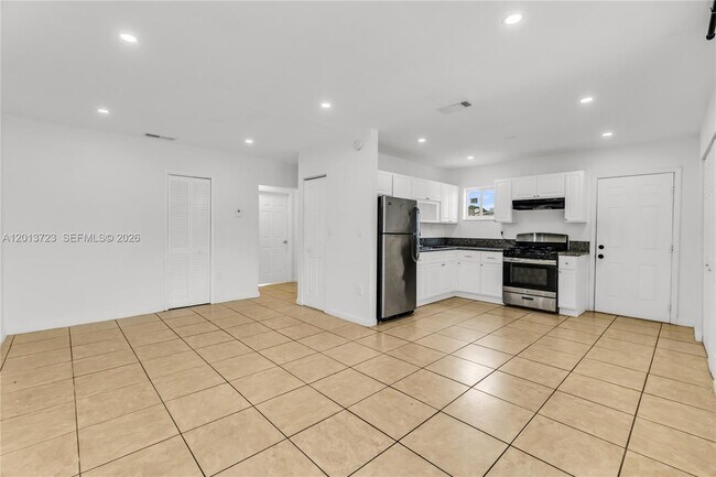 Foto del edificio - 3632 NW 194th Terrace